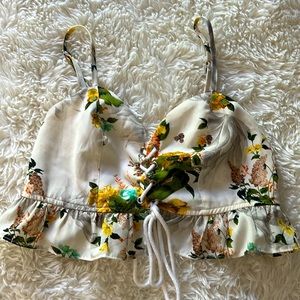 Medium floral ruffle crop top